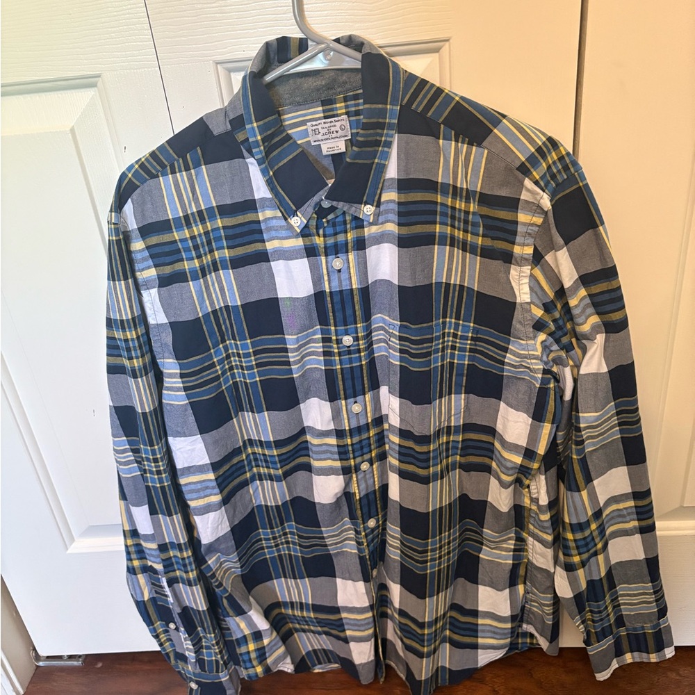 Tailored by J Crew Mens Button Down Shirt. Size Large.